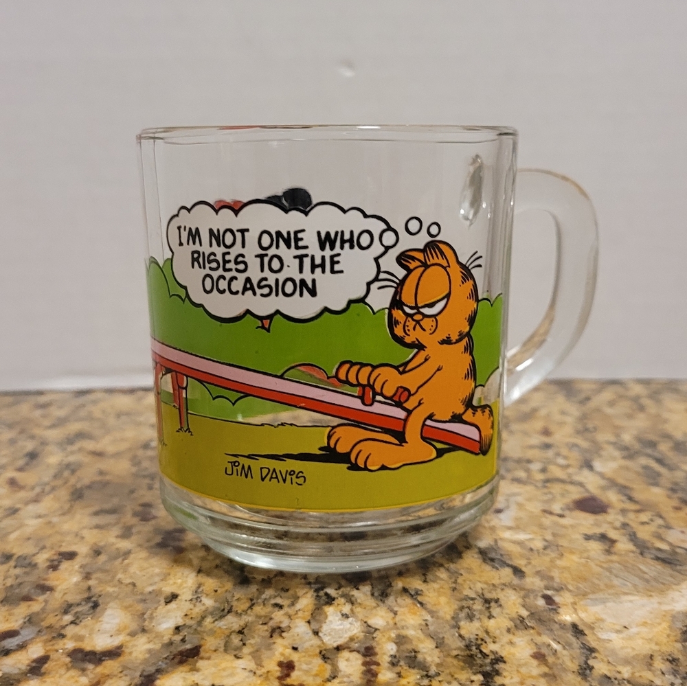 1980 vintage McDonald's Garfield coffee mug